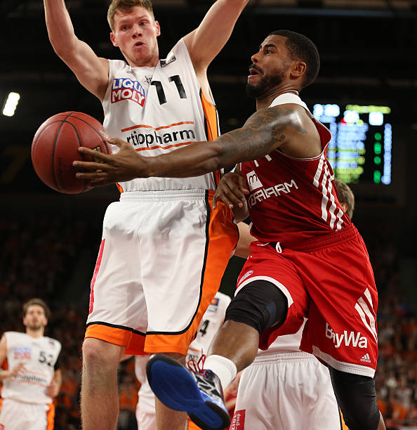 那不勒斯主 那不勒斯主